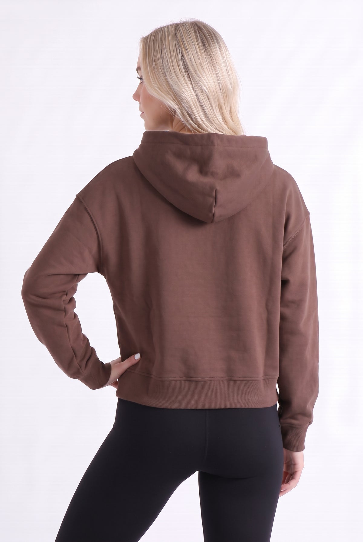 Damska bluza dresowa z kapturem czekoladowa - Everly SOFT PRO