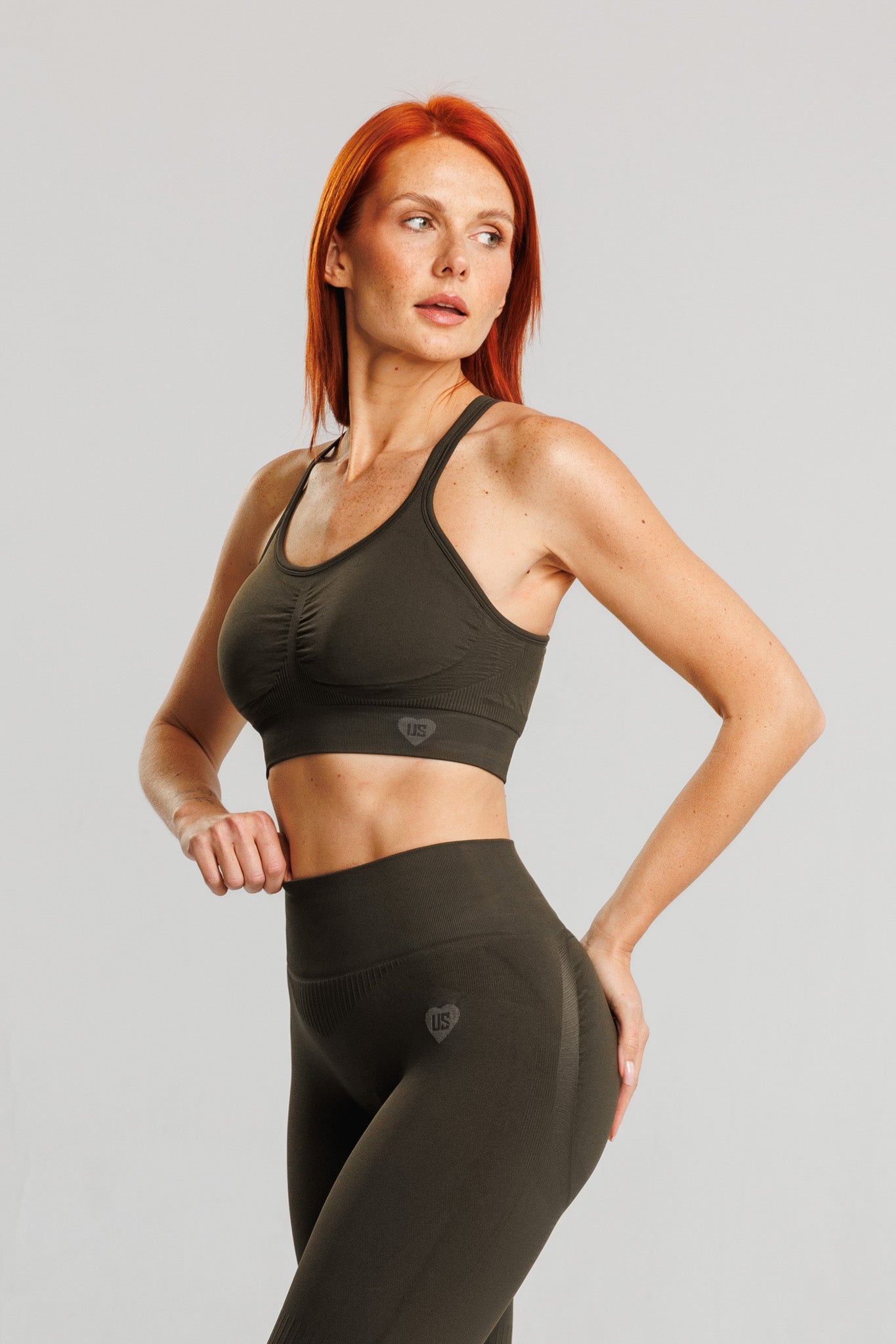 Biustonosz bezszwowy odkryte plecy forest green Nevada