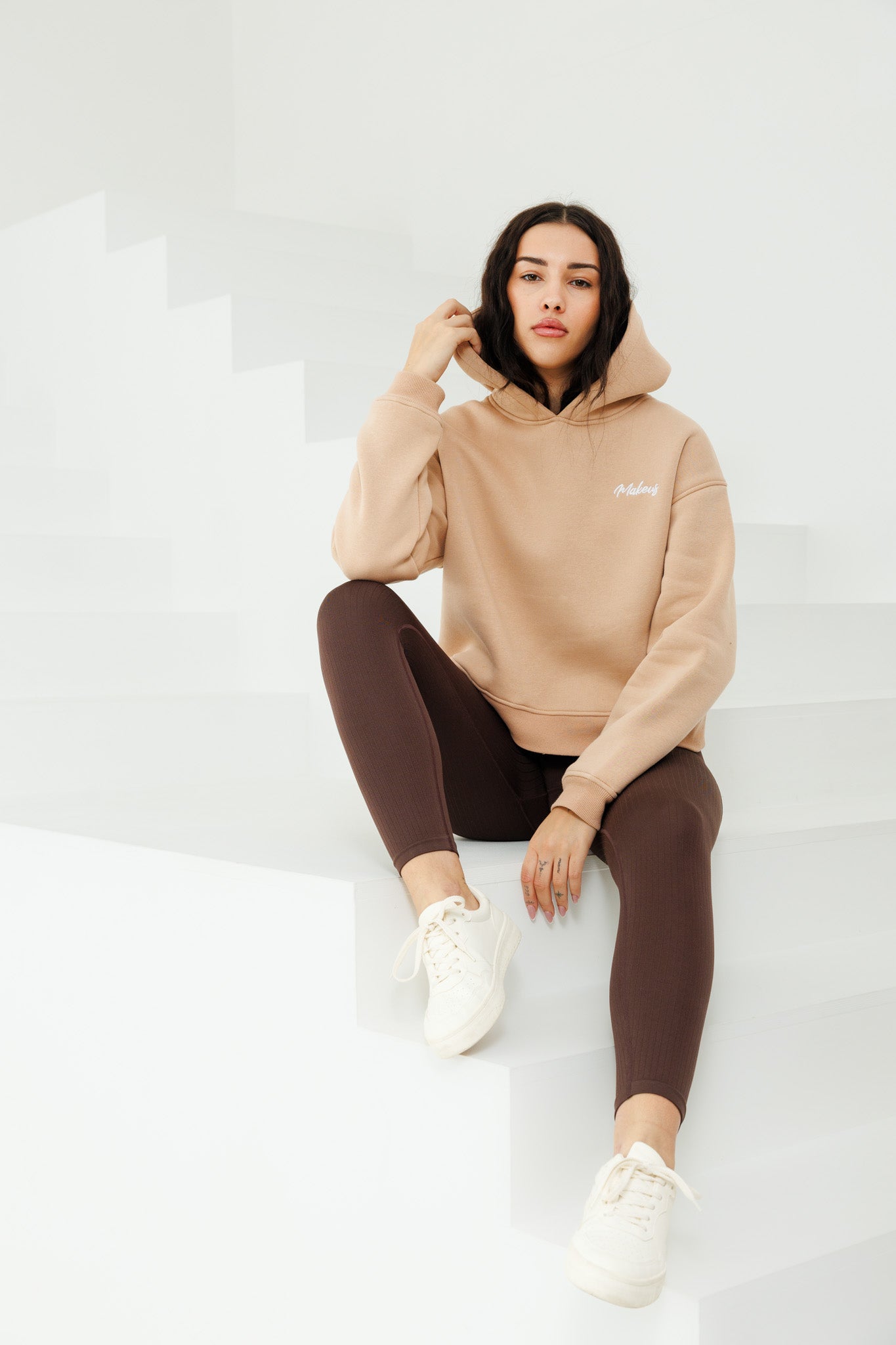 Bluza dresowa z kapturem beżowa Everly