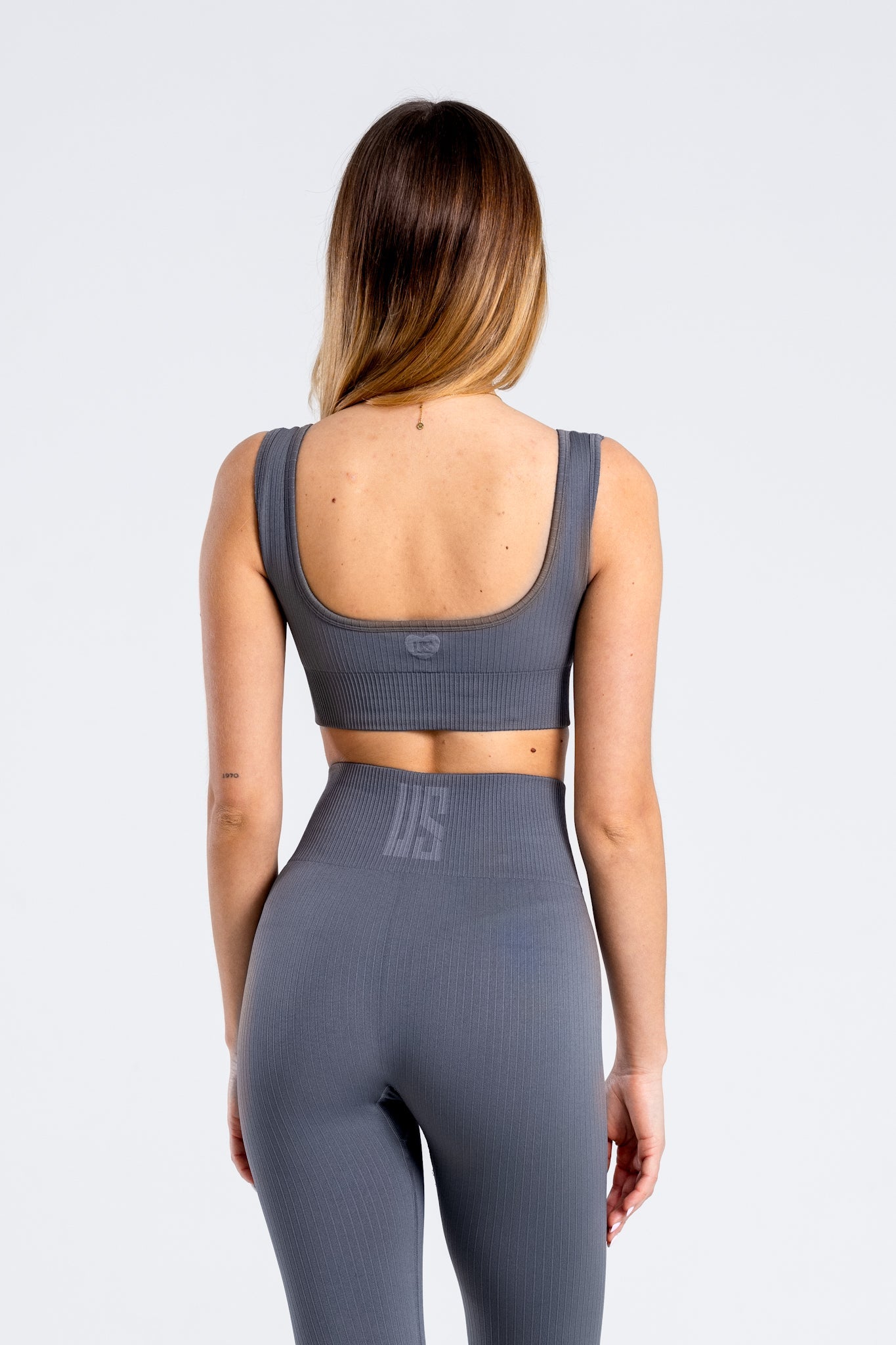 Zestaw bezszwowy prążkowany top + legginsy szary Sunset