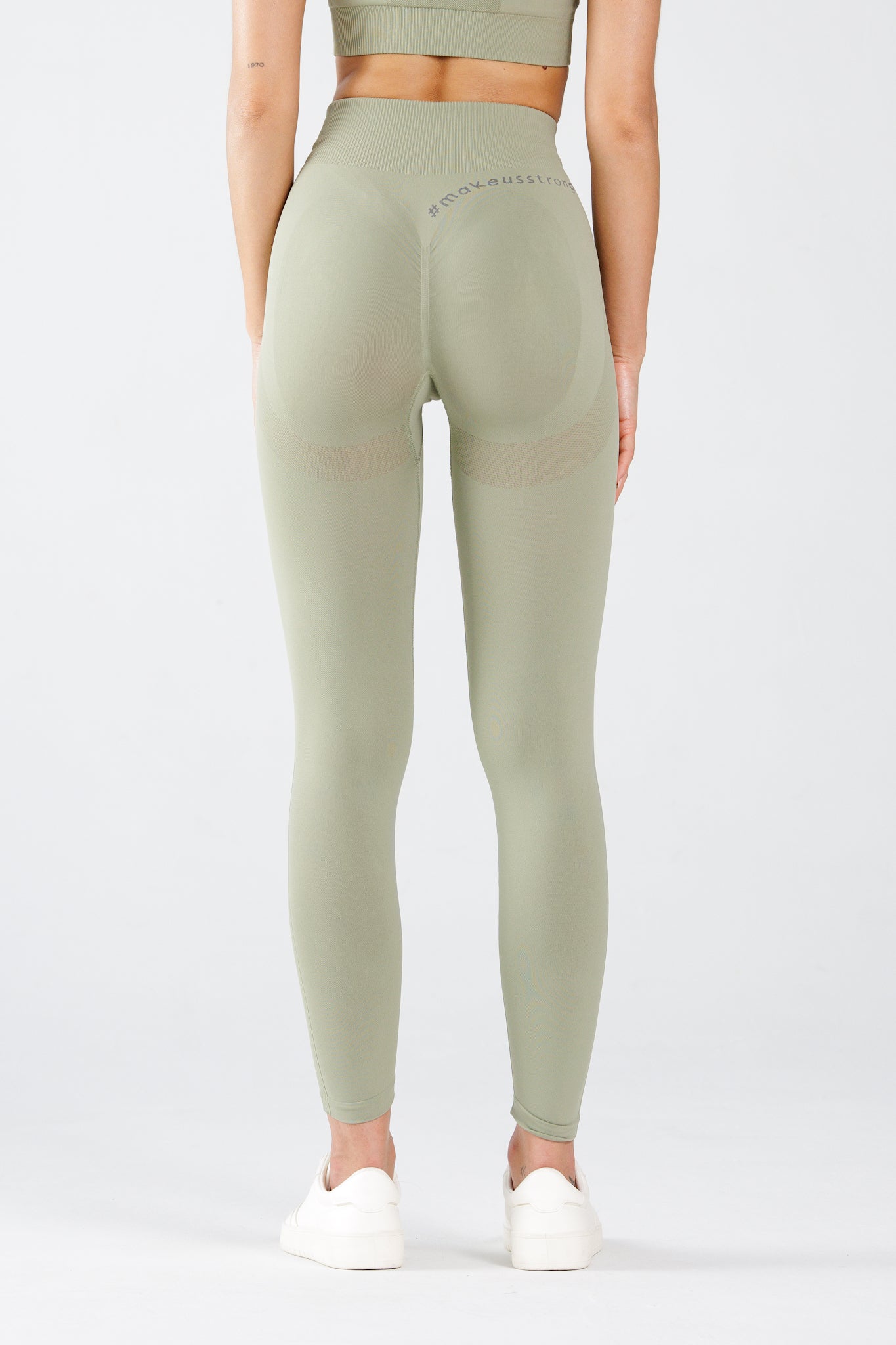 Zestaw bezszwowy sportowy top + legginsy PUSH UP sage Florence