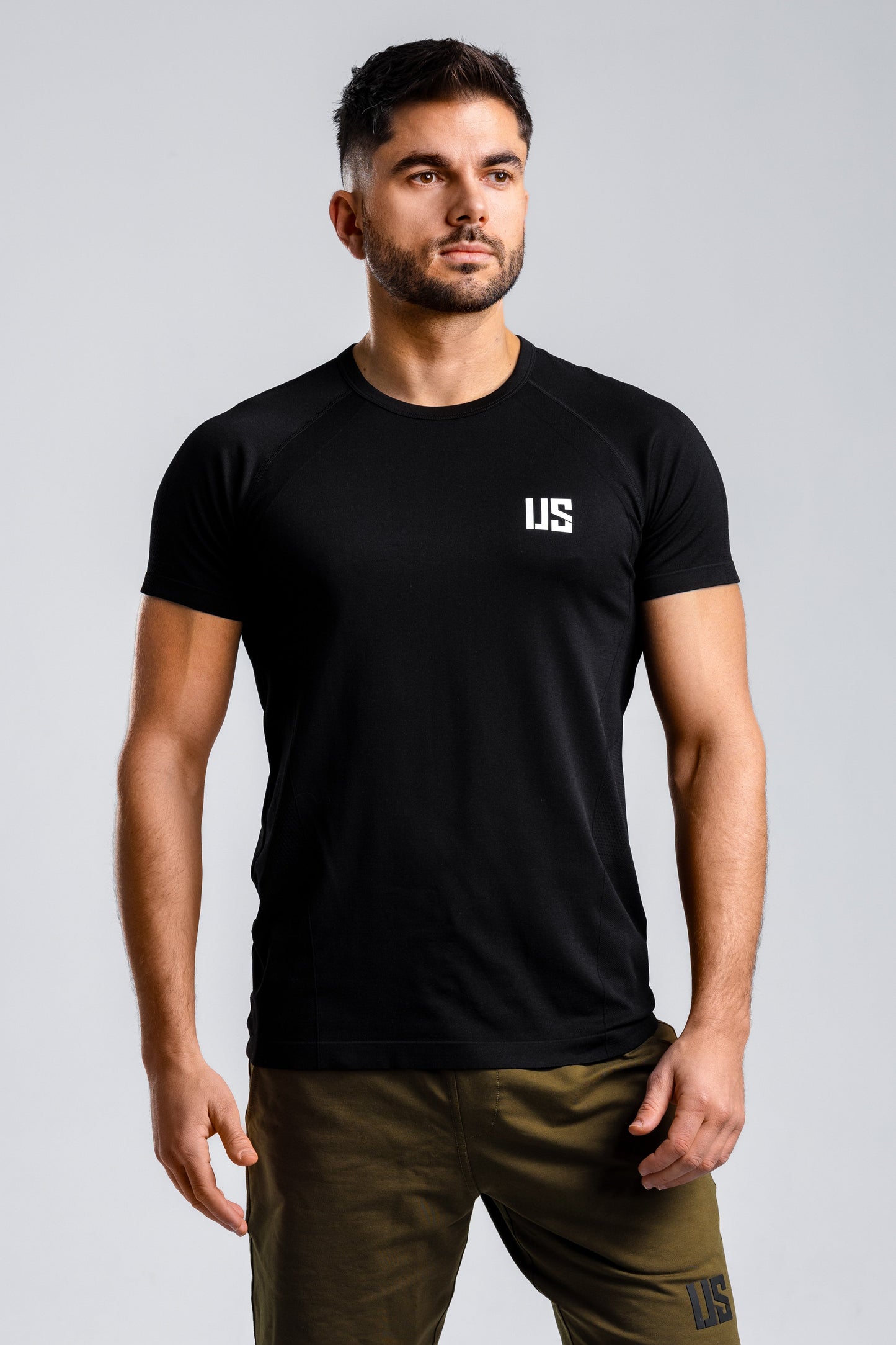 Zestaw męski T-shirt bezszwowy Colorado + spodenki 2w1 Camp David/Hill