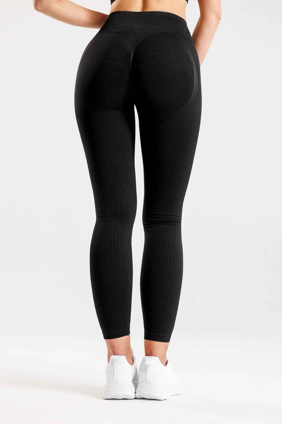 Zestaw bezszwowy PUSH UP PRO II top + legginsy czarny - Nevada