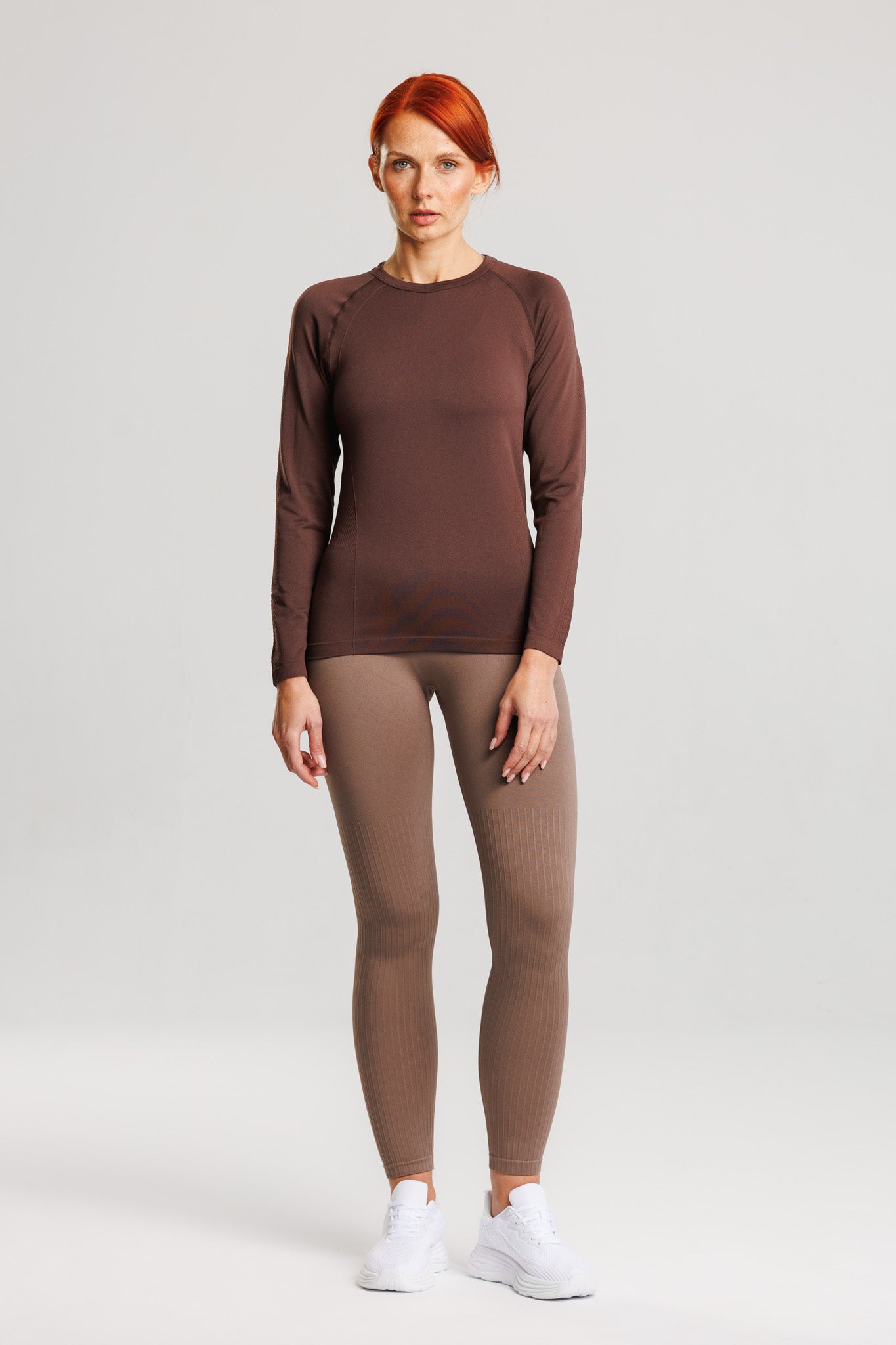 Longsleeve bezszwowy techniczny PRO brązowy Dakota