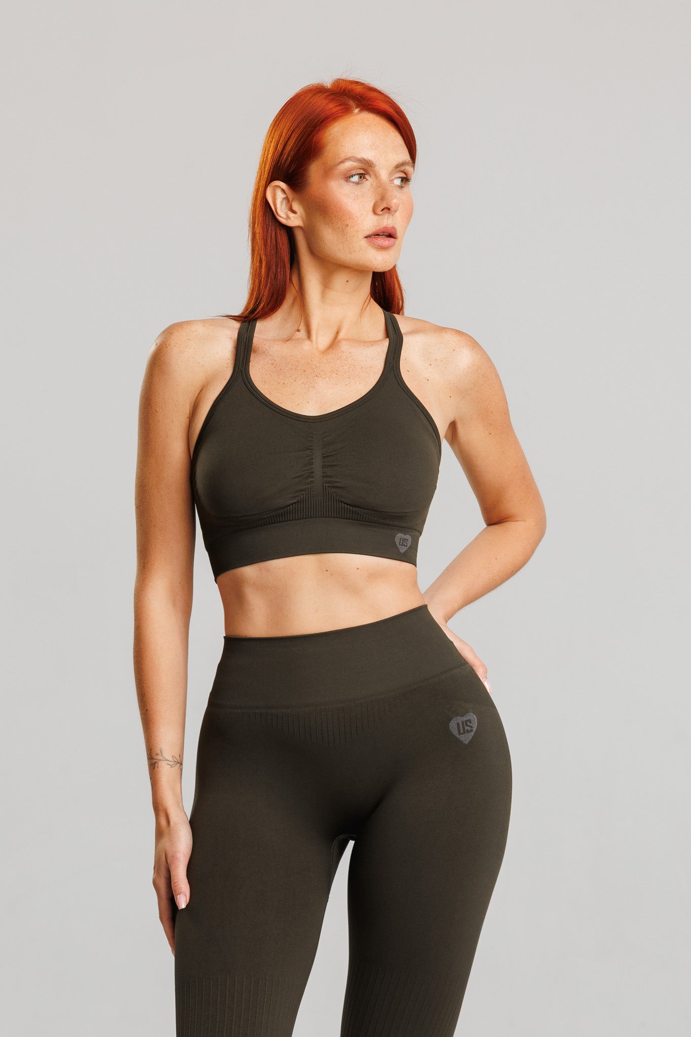 Biustonosz bezszwowy odkryte plecy forest green Nevada