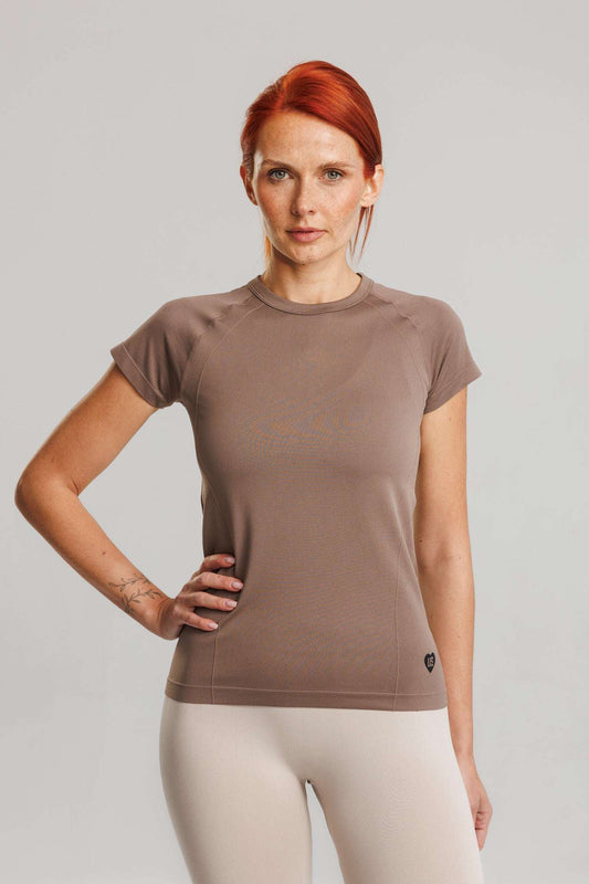 T-shirt damski bezszwowy techniczny PRO latte - Arizona