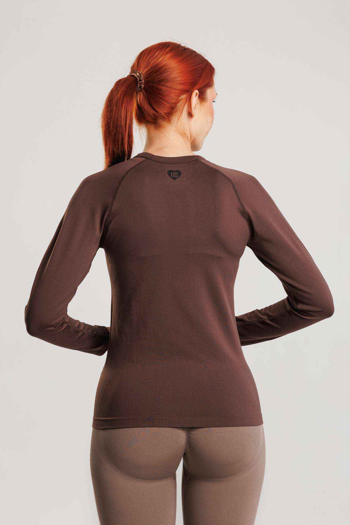 Longsleeve damski bezszwowy techniczny PRO brązowy - Dakota
