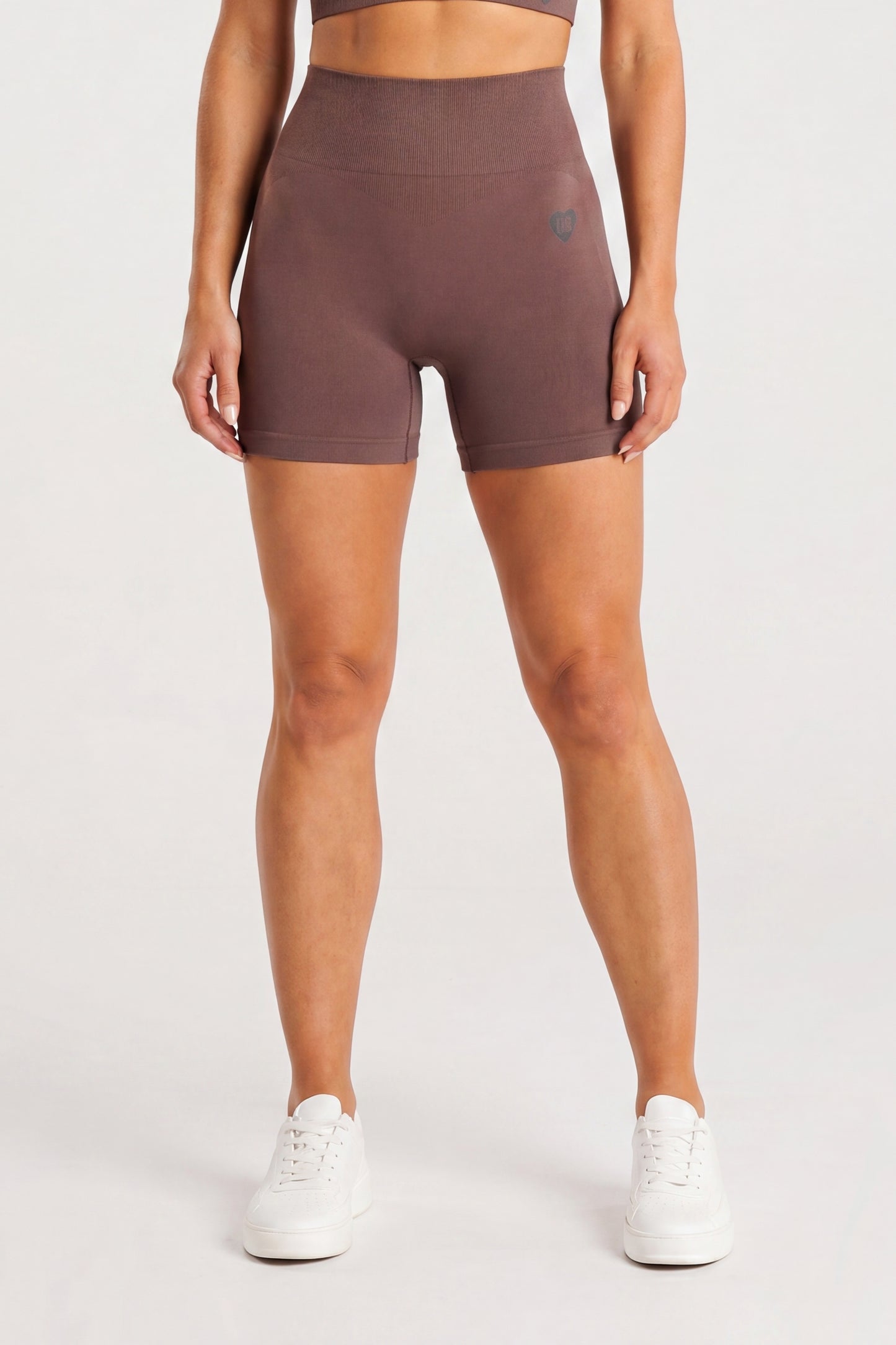 Szorty bezszwowe PUSH UP V SHAPE stalowy brąz Savannah