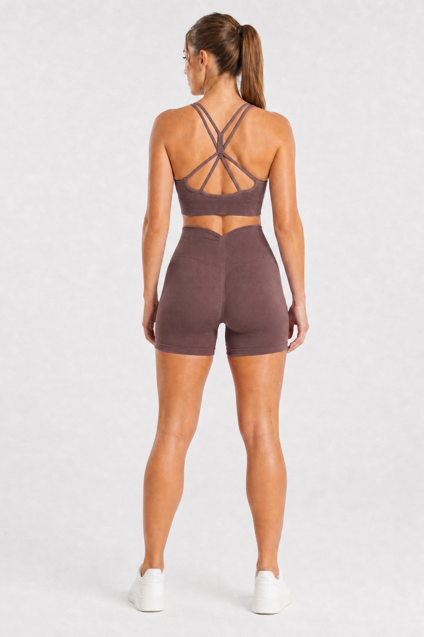 Szorty bezszwowe PUSH UP V SHAPE stalowy brąz Savannah