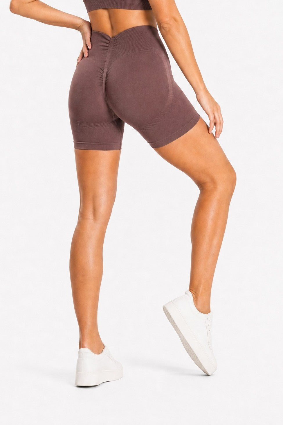 Szorty bezszwowe PUSH UP V SHAPE stalowy brąz Savannah